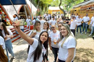 Festa Anovis, Embu-Guaçu e Laboratil